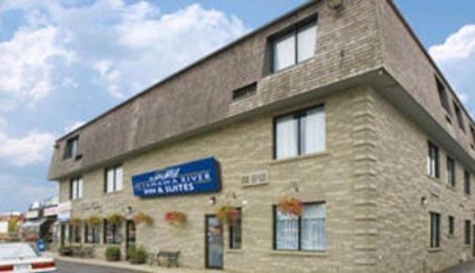 Petawawa River Inn & Suites 외부 사진